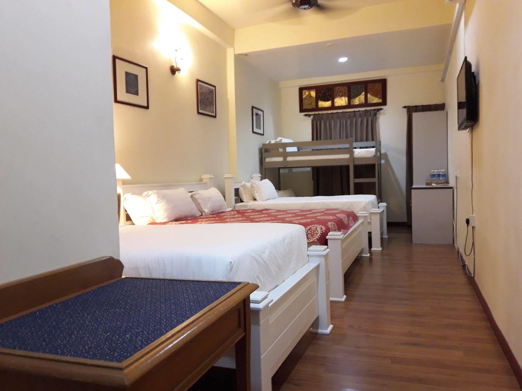 Hotel Zamburger Heritage Melaka Esterno foto